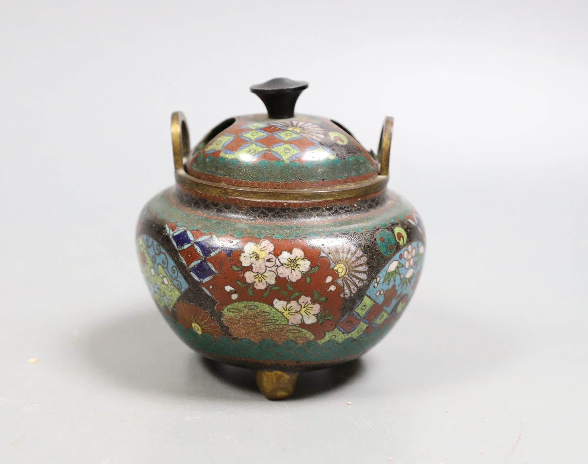 A small Japanese cloisonné enamel censer and cover, 10 cms high.